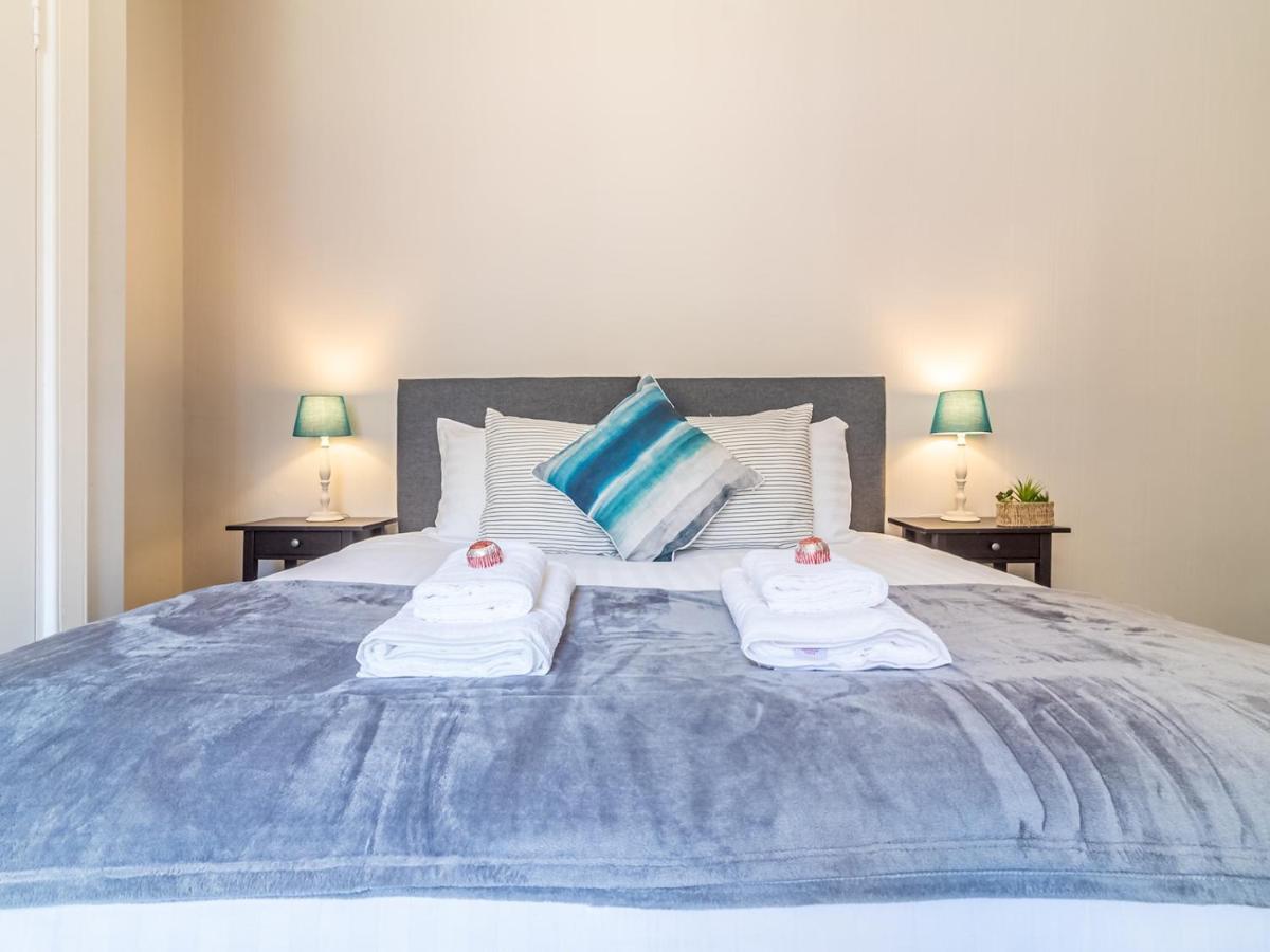 Pass The Keys Spacious And Homely Flat On The Royal Mile Edimburgo Exterior foto