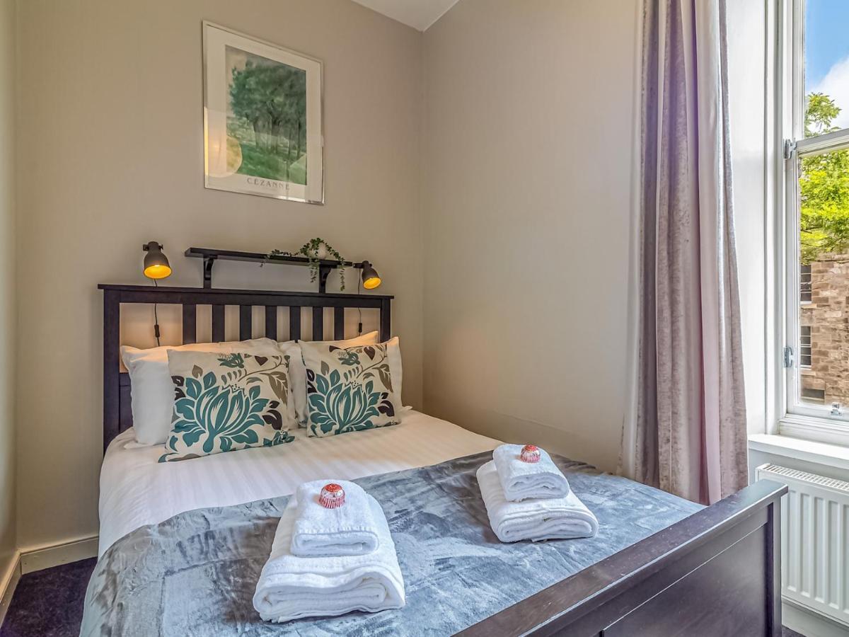 Pass The Keys Spacious And Homely Flat On The Royal Mile Edimburgo Exterior foto